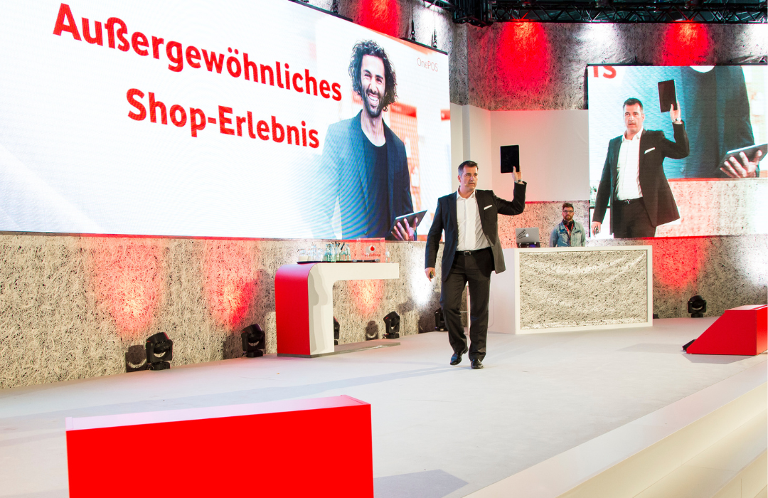Alex Nelles delivering a keynote speech at the Vodafone Partner Conference 2016 in Düsseldorf, Germany, presenting Vodafone’s Group Blueprint for ‘The New Way of Retail’ inspiring an audience of 1,500 industry professionals.